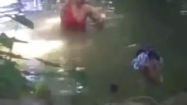 bangla girl rina bathing in pond