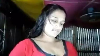 Bangladeshi Village Girl Showing Boob and Fingering