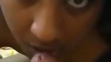 Hawt Srilankan engulfing cock of her boss