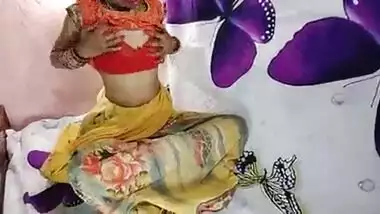 Hot Hot sexy Desi bhabi ko Dever ne raat ko Choda gher me Desi Video with Hindi audio