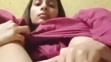 Big pussy rubbing GF in horniness desi viral MMS