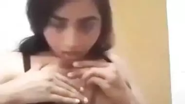 Today Exclusive- Cute Paki Girl Shows Her Boobs