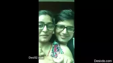 Desi lover kissing sn