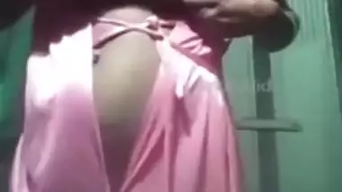 Desi Bhabhi Uradhura Fucks Video