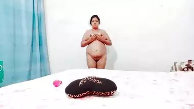 Muslim Aunty Sex With Toy