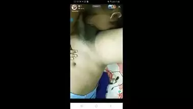 Desi girl live sex video to stimulate your sex nerves
