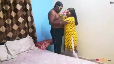 Indian college friend Shanaya aunty call at home and surprised fucked by her lover