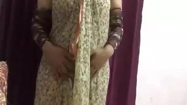 Desi sex MMS! Perv couple filming their sex act In their bedroom