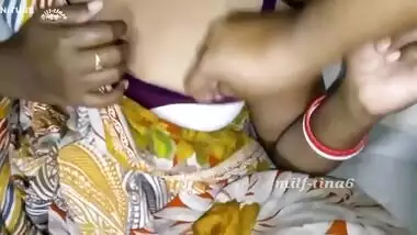 Biwi Bahar Jaaneke Baad Kaamwali Ko Malik Ne Rasoi Mein Choda House Owner Fucking With Worker In Kitchen