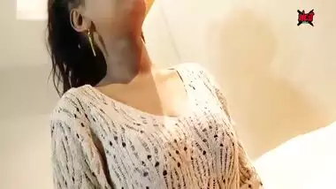 Julie Pov