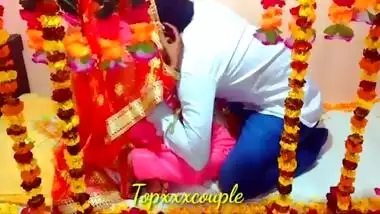 Indian Desi Bhabhi In Desi Ladki Ki Sugahraat Ki Chudai Full Video