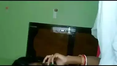 (The best cam sex website :63kt.net) bhabhi sucking and phoning