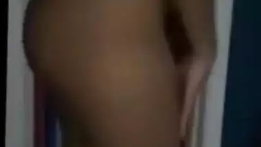 Easy Desi sex girl shakes small butt cheeks and perky boobs on camera