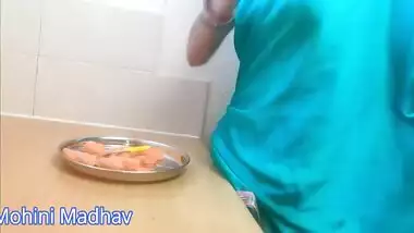 Sister In Law With Green Saree Fucked Very Hard In Kitchen