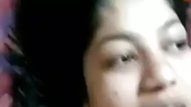Today Exclusive- Sexy Bhabhi Showing Her Pussy On Video Call