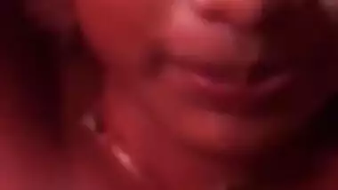 Taking cumshot on face