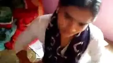 Sexy Bhojpuri Village Teen’s Desperate Blowjob