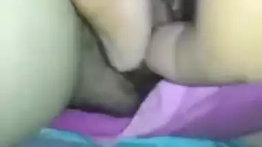 Man begins sex with Desi wife by thrusting fingers into hairy XXX twat