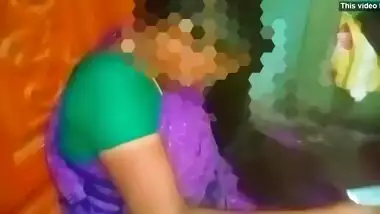 Tamil aunty boobs pissing