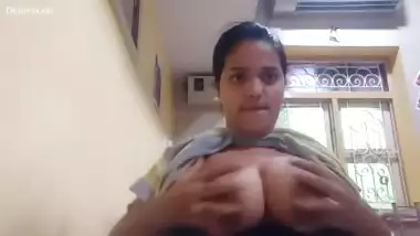 Medical college Indian girl bOObs show MMS for BF