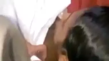Hot Desi oral sex to her manager in the car