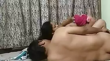 Desi couple fucking in the room indian sex video