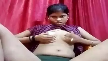 Desi village babe recoding video to her lover