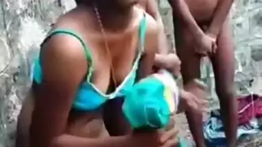 Desi Girl Caught While Fucking With 2Guy