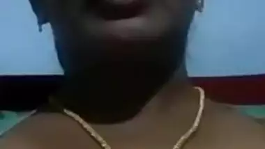 Andhra desi wife sex arousing viral topless show