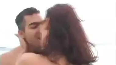 Very Hot Desi Chick fucked on the beach sexy porn.