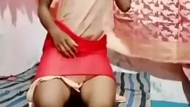 Young Indian webcam model should think about porn because her body is awesome