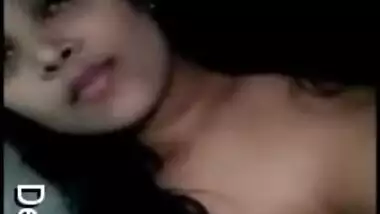 Loves Indian with amazing XXX melons takes them to light in sex show
