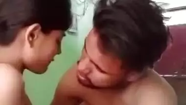 Indian Girl Loves To Fuck Her Bf From Top