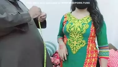 Xxx Pakistani Tailor Fucking His Beautifull Lady Customer Big Ass With Clear Hindi Audio