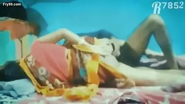 Desi village bhabi fucking mid night indian sex video