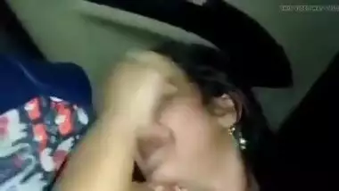 Mallu girl sucking cock in car