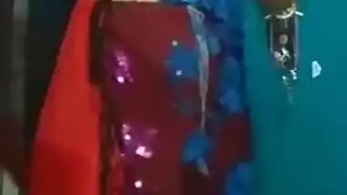 Sexy Indian Wife In Sari