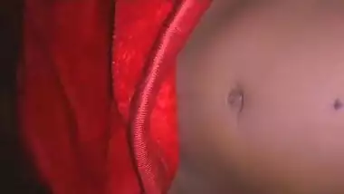 Sleeping girl nude MMS video shot by her lover