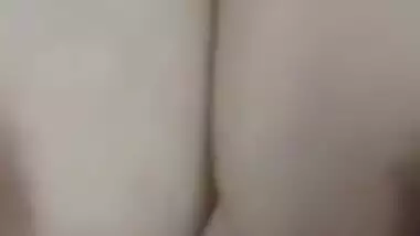 Bhabhi Ne Video Call Pe Hi Pani Nikal Diya