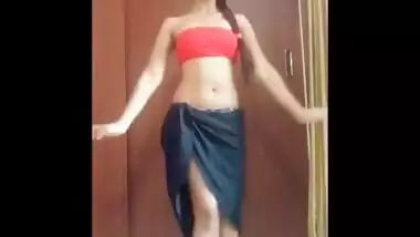 sexy thundrous thigh babe dancing