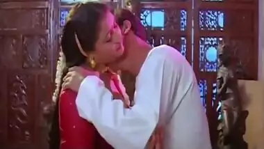 Hot Aunty Ki Saree Kholi Or Chudai Ki