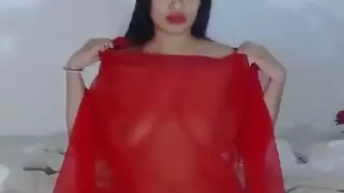 Indian Cam Bhabhi Showing Off Big Breast