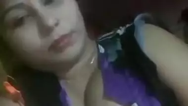 Fingering selfies leaked of a horny bhabhi part 1