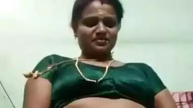 Horny Tamil Aunty Doing A Video Sex