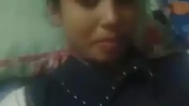 Today Exclusive- Cute Desi Girl Blowjob And Showing Her Boobs Part 2