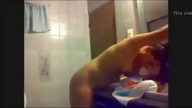 Hidden webcam catches a lascivious legal age teenager pleasuring her cum-hole in bath