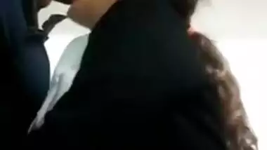 Desi iim college girl sex video in campus