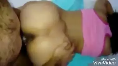 Desi wife groans in pain when her hubby copulates her constricted pussy