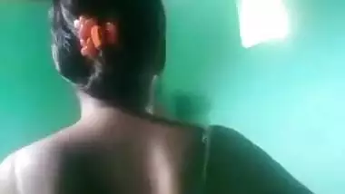 cute indian girl showing her cute boobs and pussy for her lover