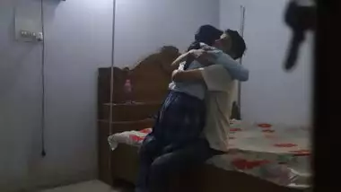 Indian Schoolgirl Enjoyed By Boyfriend